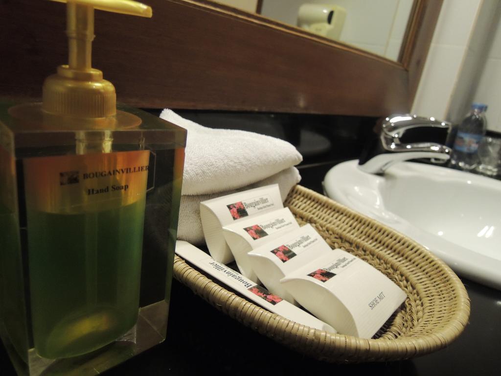 Bougainvillier Hotel プノンペン エクステリア 写真